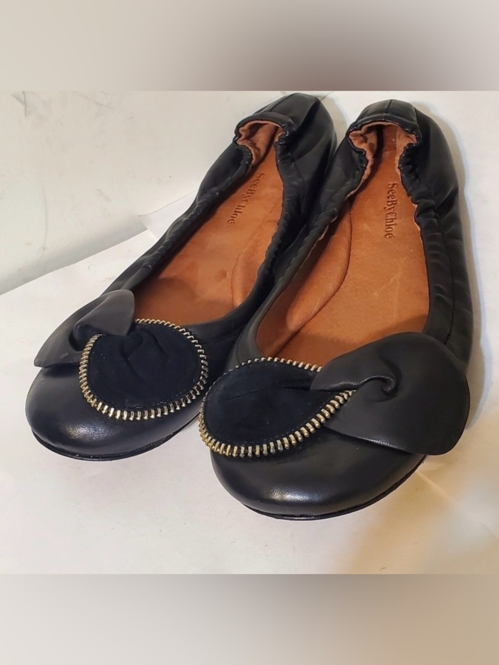 See by Chloe black leather zipper bow scrunch Ballet Flats 
40/10 - Picture 2 of 6